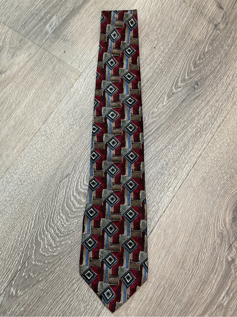 Adolfo Vintage Men’s Geometric Tie Made in USA Rayon 57” x 4”
